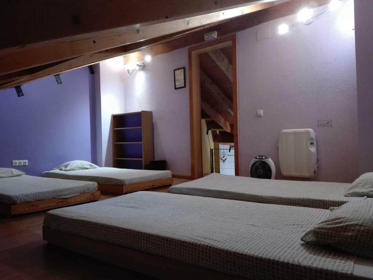 Refugi Casa Canelo Rodes ภายนอก รูปภาพ